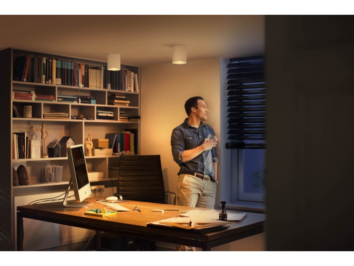 Philips hue pillar deals spot