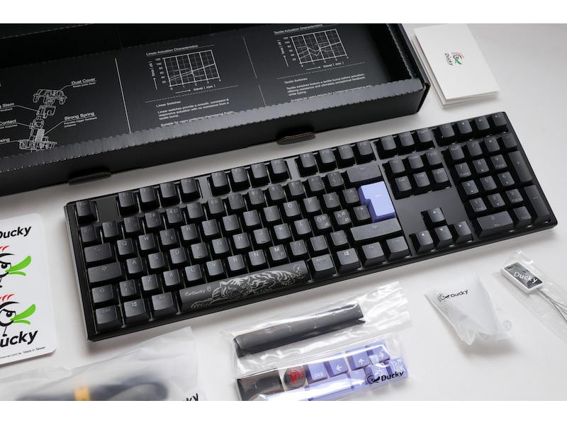 Ducky One 3 Classic Black / White Gamingtastatur RGB Blue (sort/hvidt) Gamingkeyboard